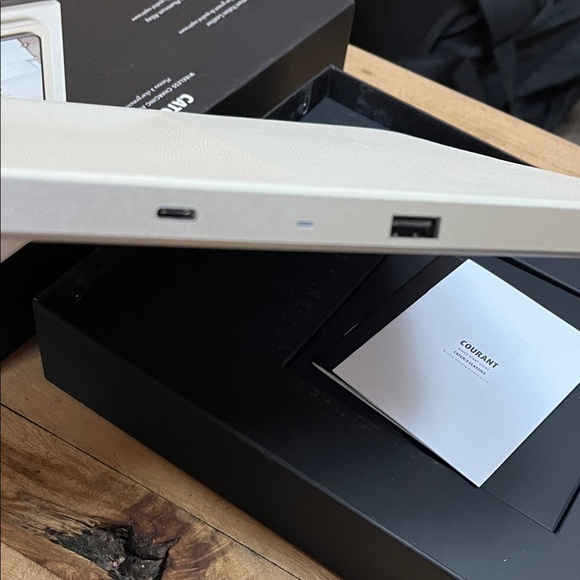 🆕 COURANT Catch:3 Cream Leather Wireless Charging Tray - Picture 7 of 10